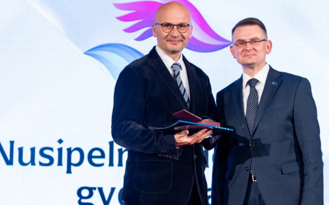 Sveikatos apsaugos ministras apdovanojo nusipelniusius Lietuvos medikus